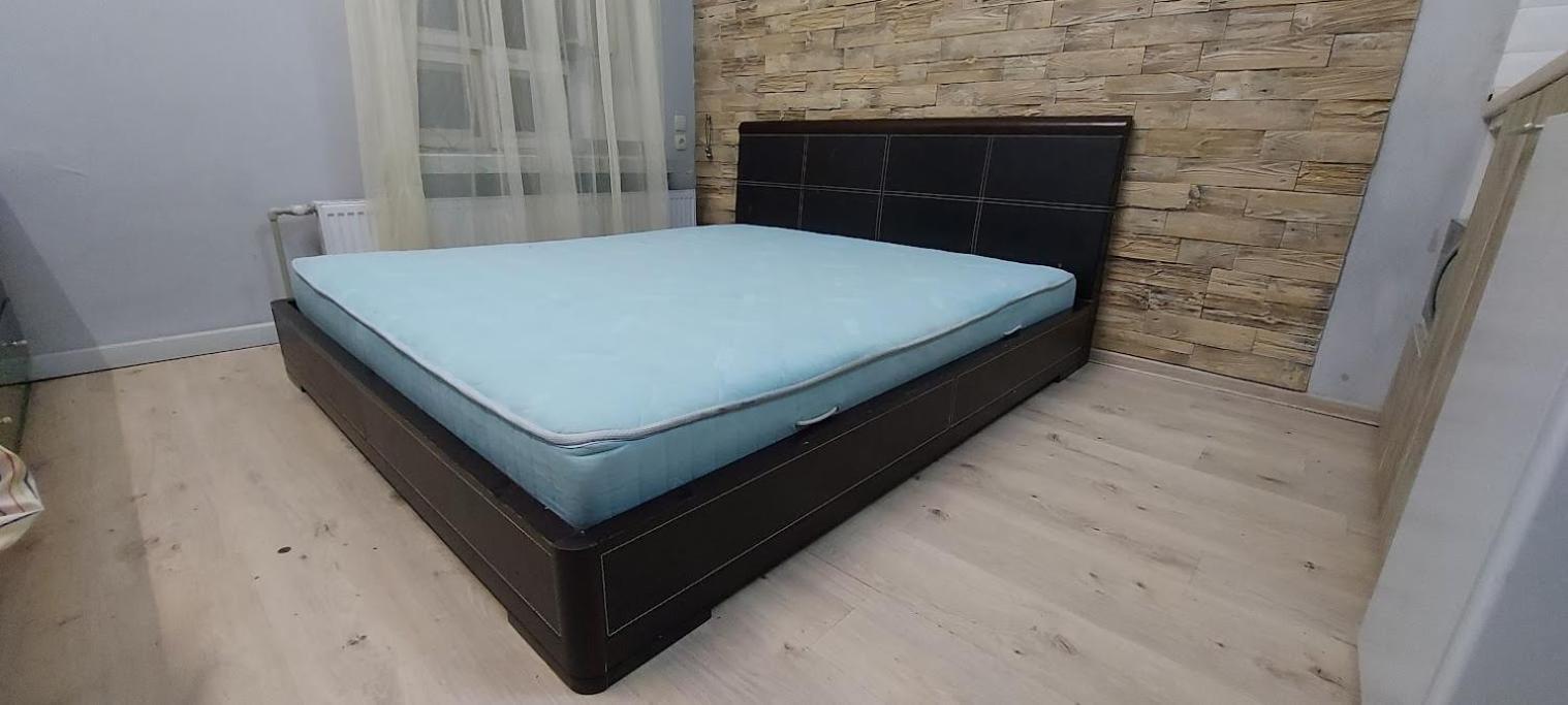 Apart 26 Odessa Luaran gambar